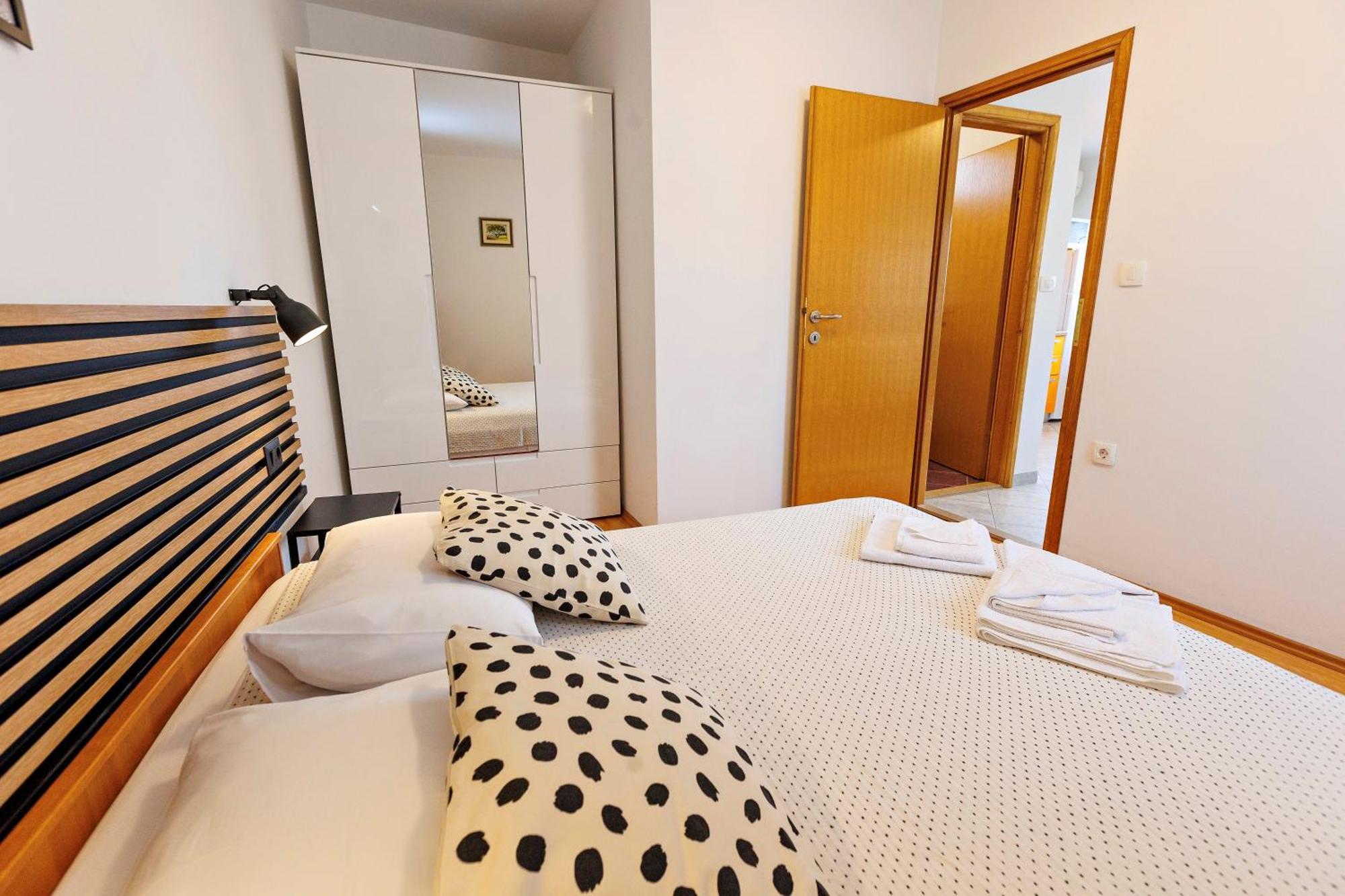 Apartments Baricevic Bol Exterior foto